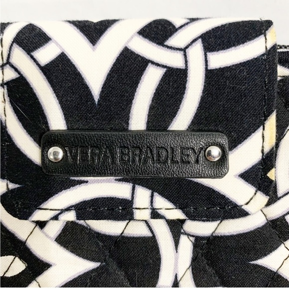 Vera Bradley Concerto Pattern Wristlet Zip Around Wallet Clutch Grab and Go ⬛️⬜️ - Picture 10 of 12
